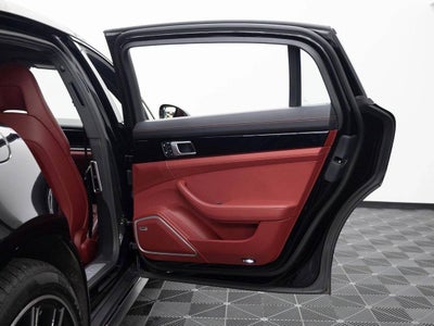 2022 Porsche Panamera 4S Executive