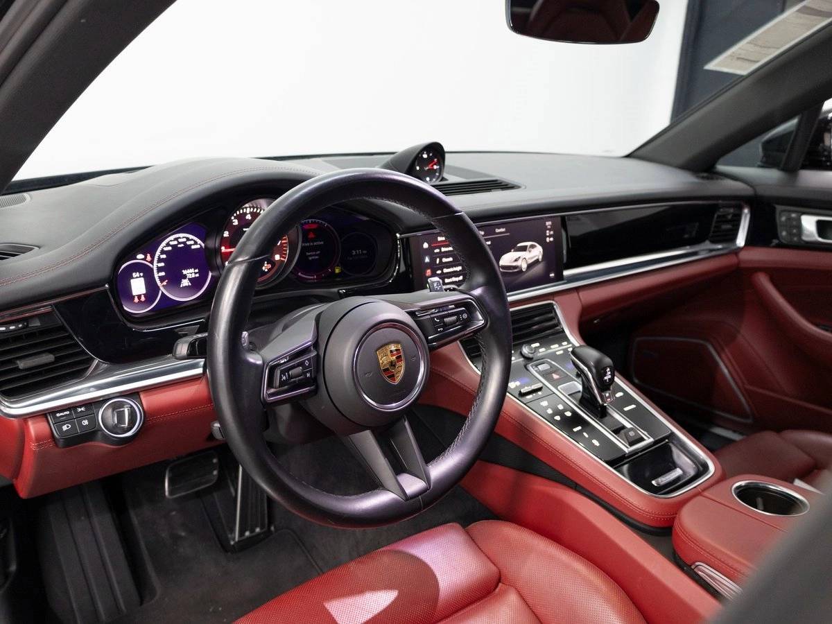 2022 Porsche Panamera 4S Executive