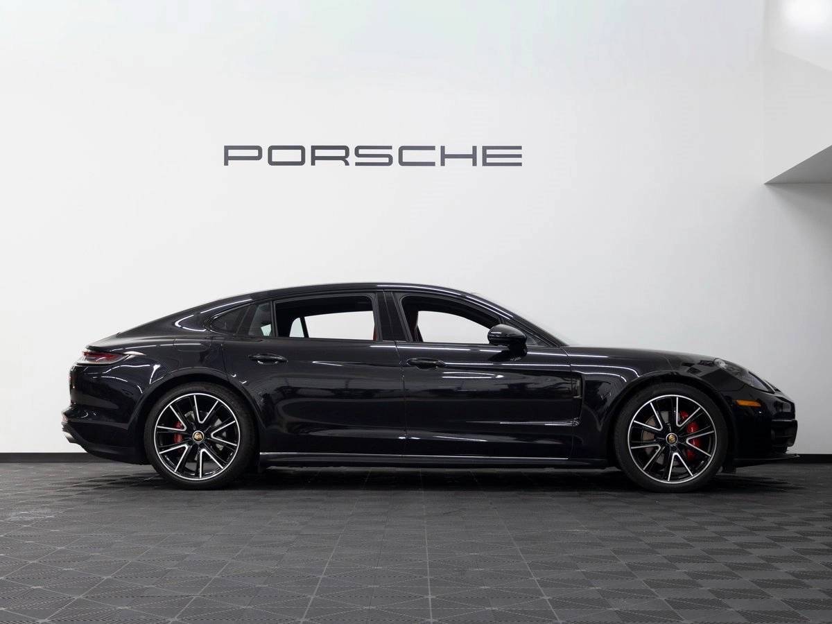 2022 Porsche Panamera 4S Executive