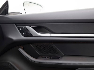 2025 Porsche Taycan 4S Cross Turismo