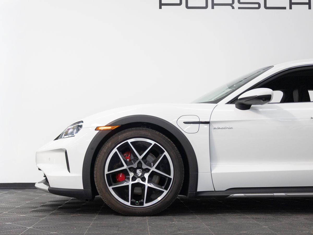 2025 Porsche Taycan 4S Cross Turismo