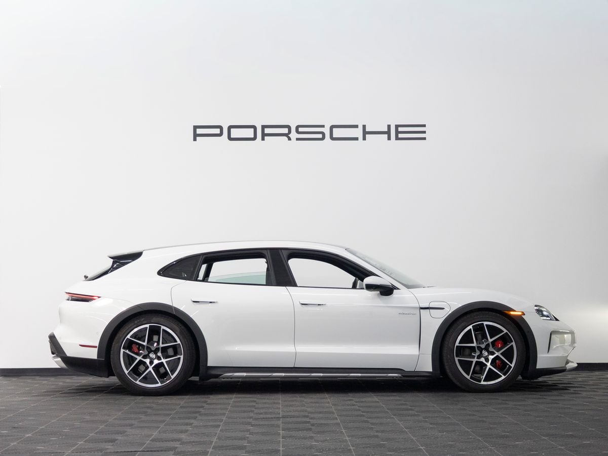 2025 Porsche Taycan 4S Cross Turismo
