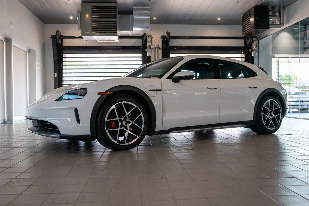 2025 Porsche Taycan 4S