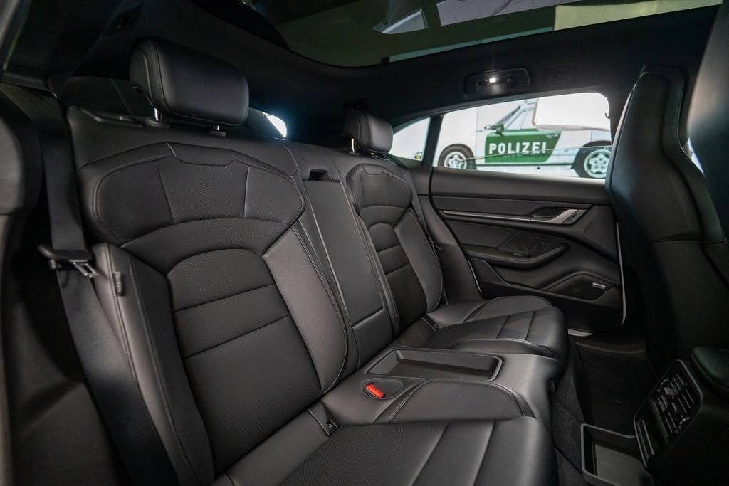 2025 Porsche Taycan 4S