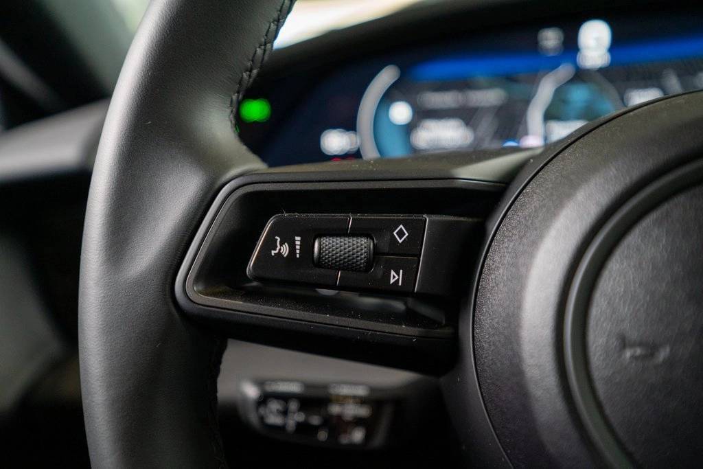 2025 Porsche Taycan 4S