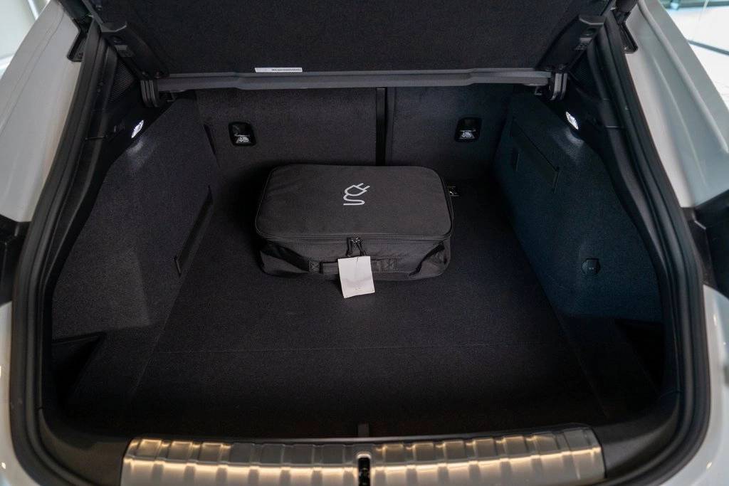 2025 Porsche Taycan 4S