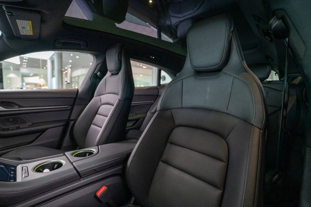2025 Porsche Taycan 4S