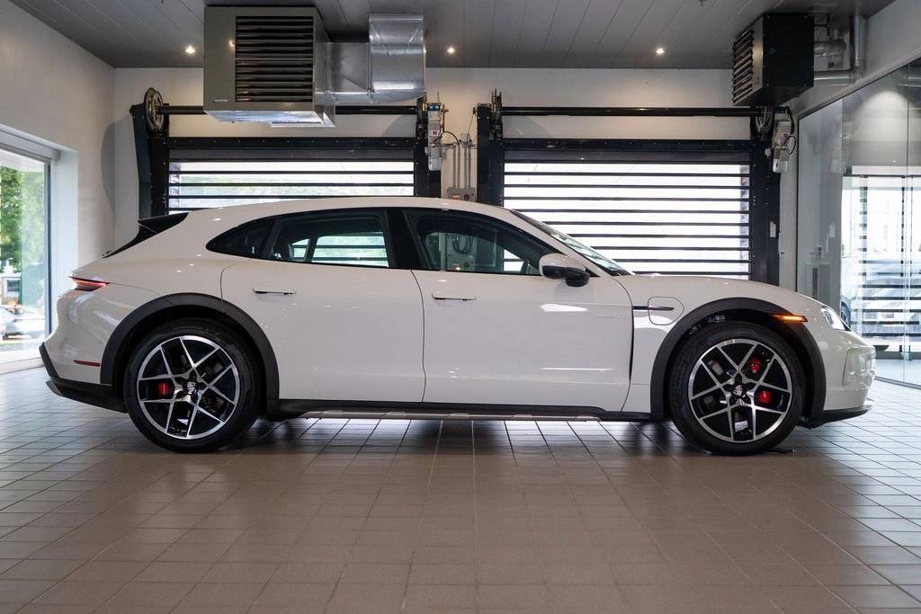 2025 Porsche Taycan 4S