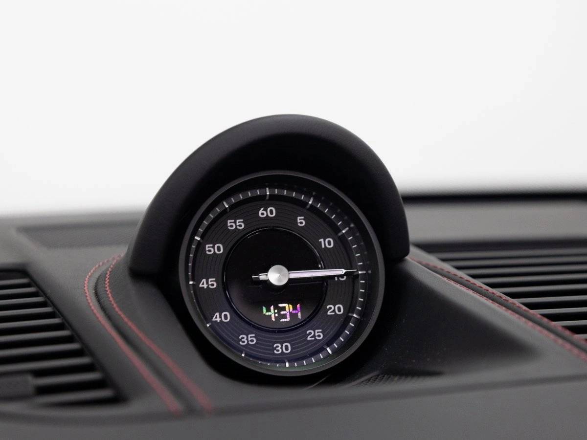 2025 Porsche 911 Carrera