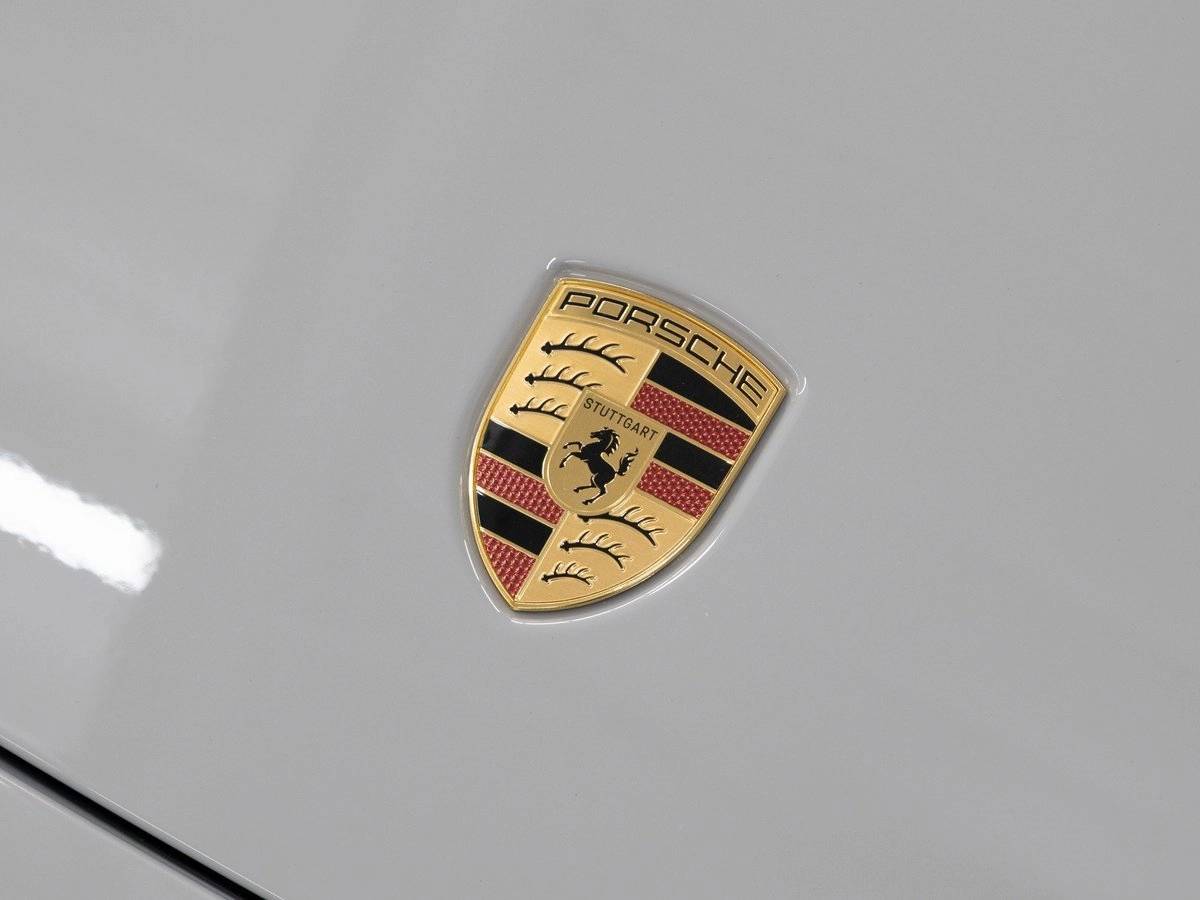 2026 Porsche 911 Carrera 4 GTS