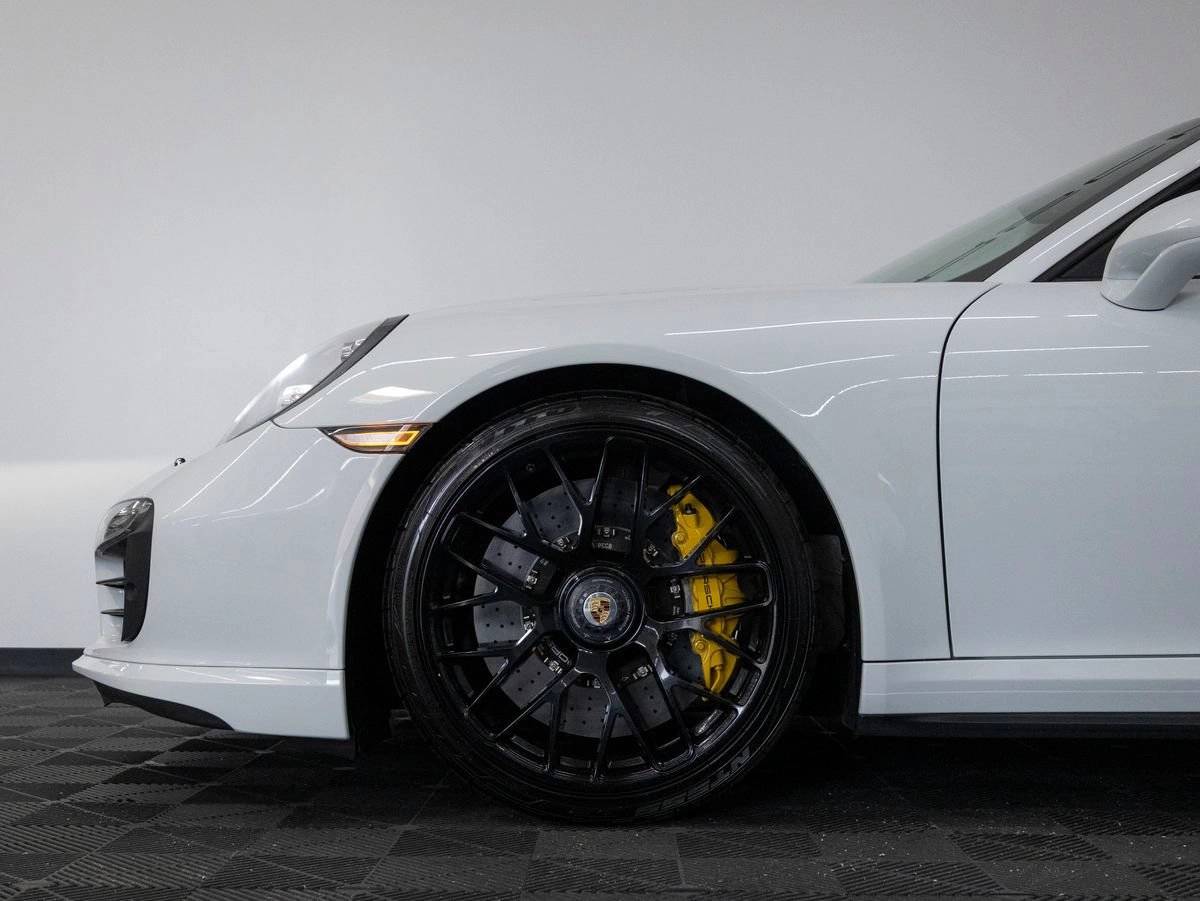 2014 Porsche 911 911 Turbo S Cabriolet
