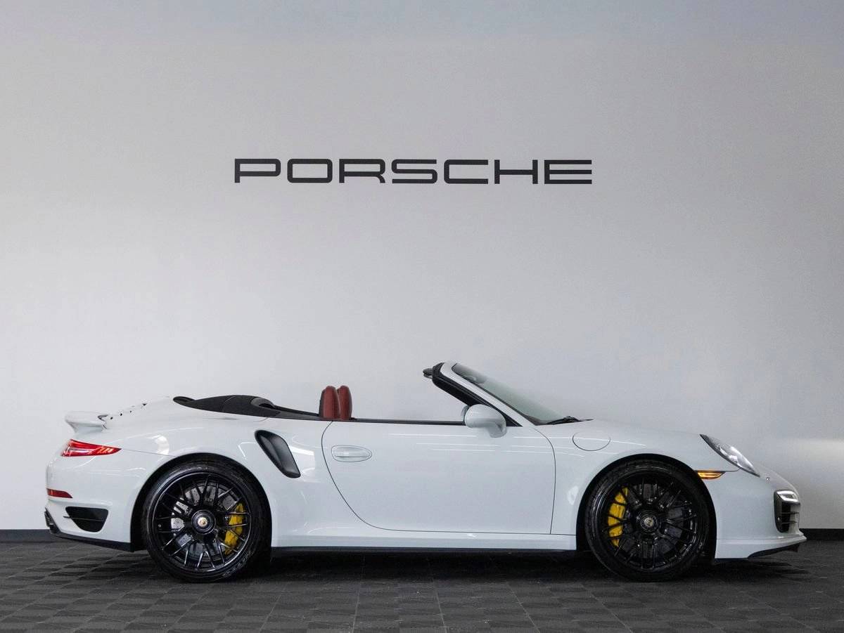 2014 Porsche 911 911 Turbo S Cabriolet