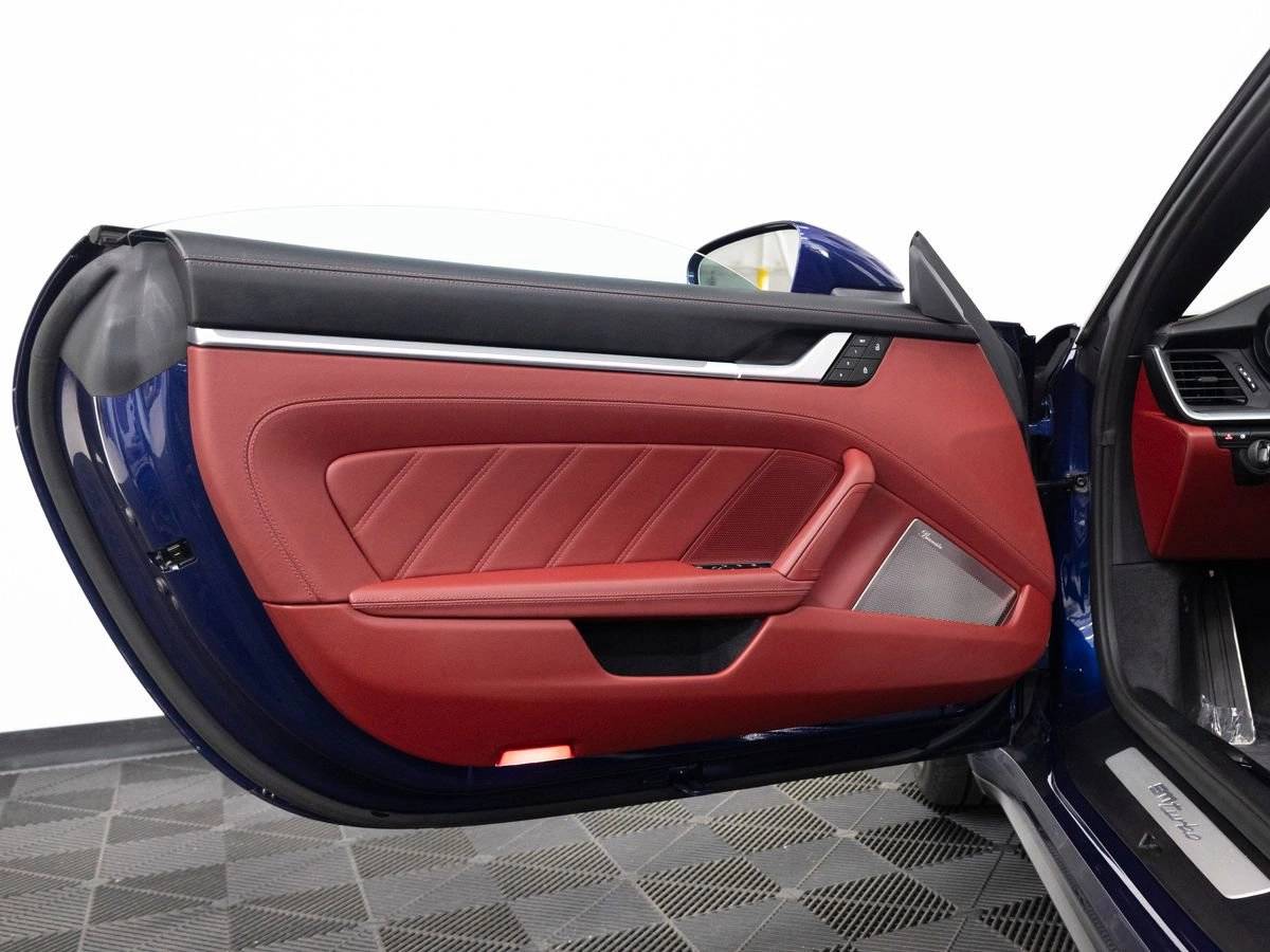 2025 Porsche 911 Turbo Cabriolet