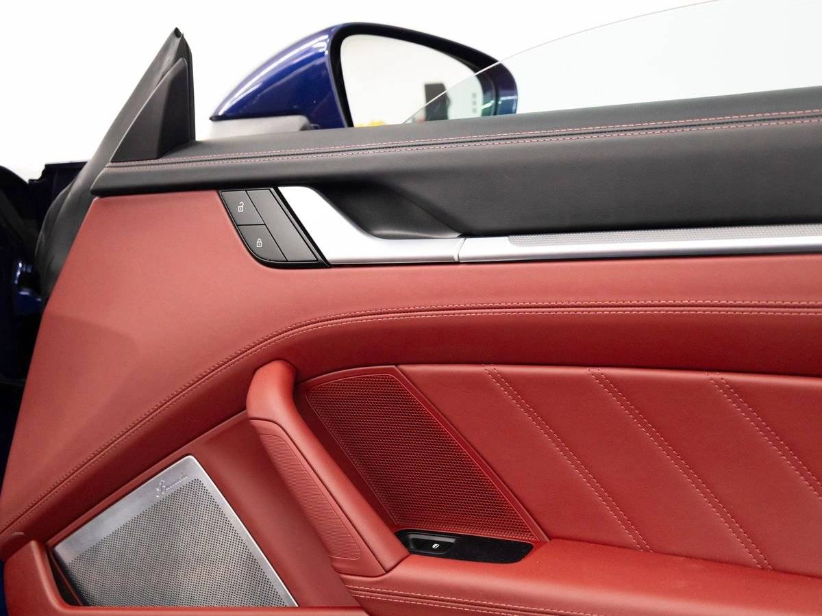 2025 Porsche 911 Turbo Cabriolet