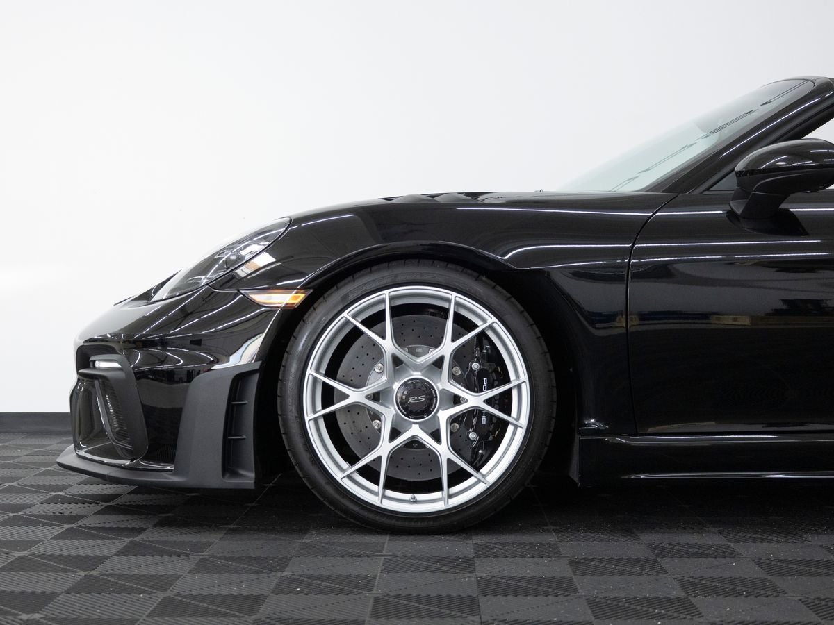 2025 Porsche 718 Spyder RS