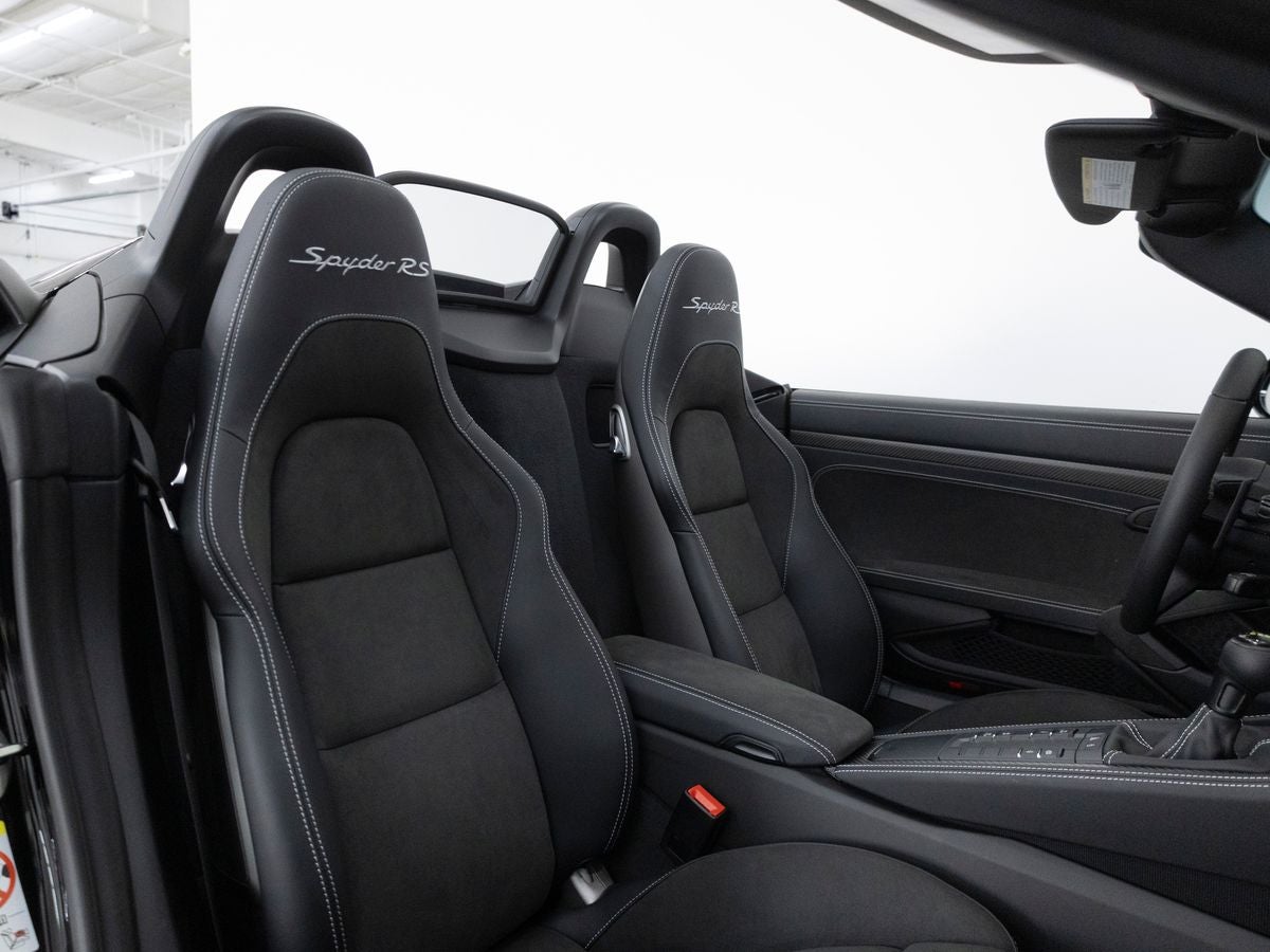 2025 Porsche 718 Spyder RS