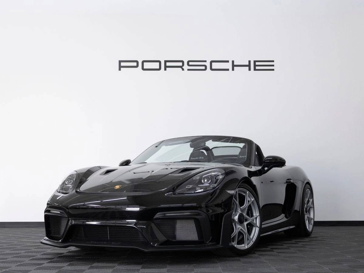 2025 Porsche 718 Spyder RS