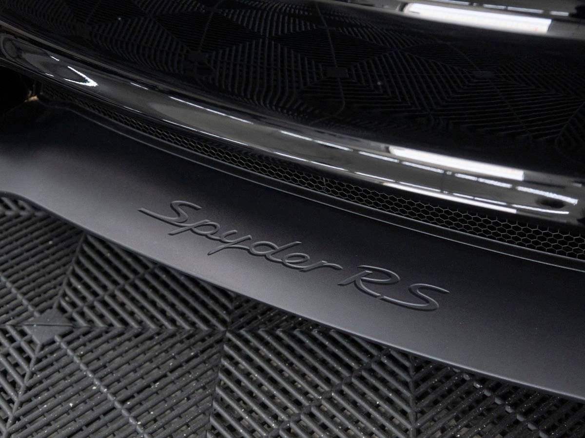 2025 Porsche 718 Spyder RS