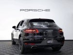 2018 Porsche Macan Macan