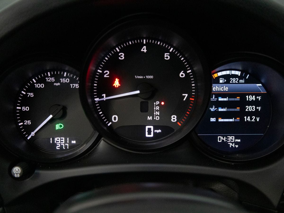 2023 Porsche Macan Macan