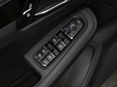 2023 Porsche Macan Macan