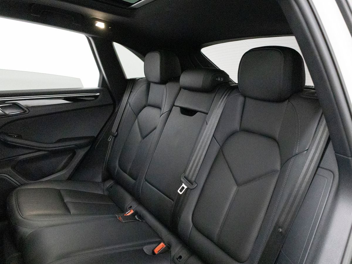 2023 Porsche Macan Macan