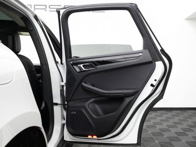2023 Porsche Macan Macan