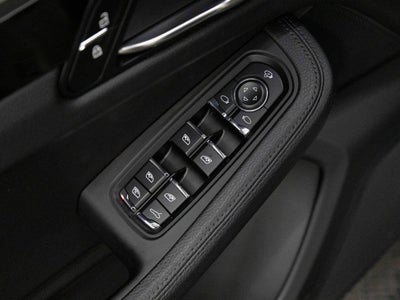 2023 Porsche Macan Macan