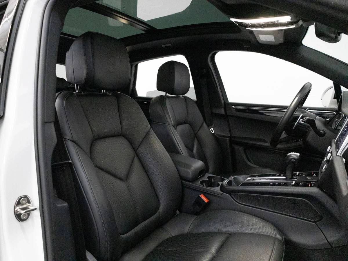 2023 Porsche Macan Macan