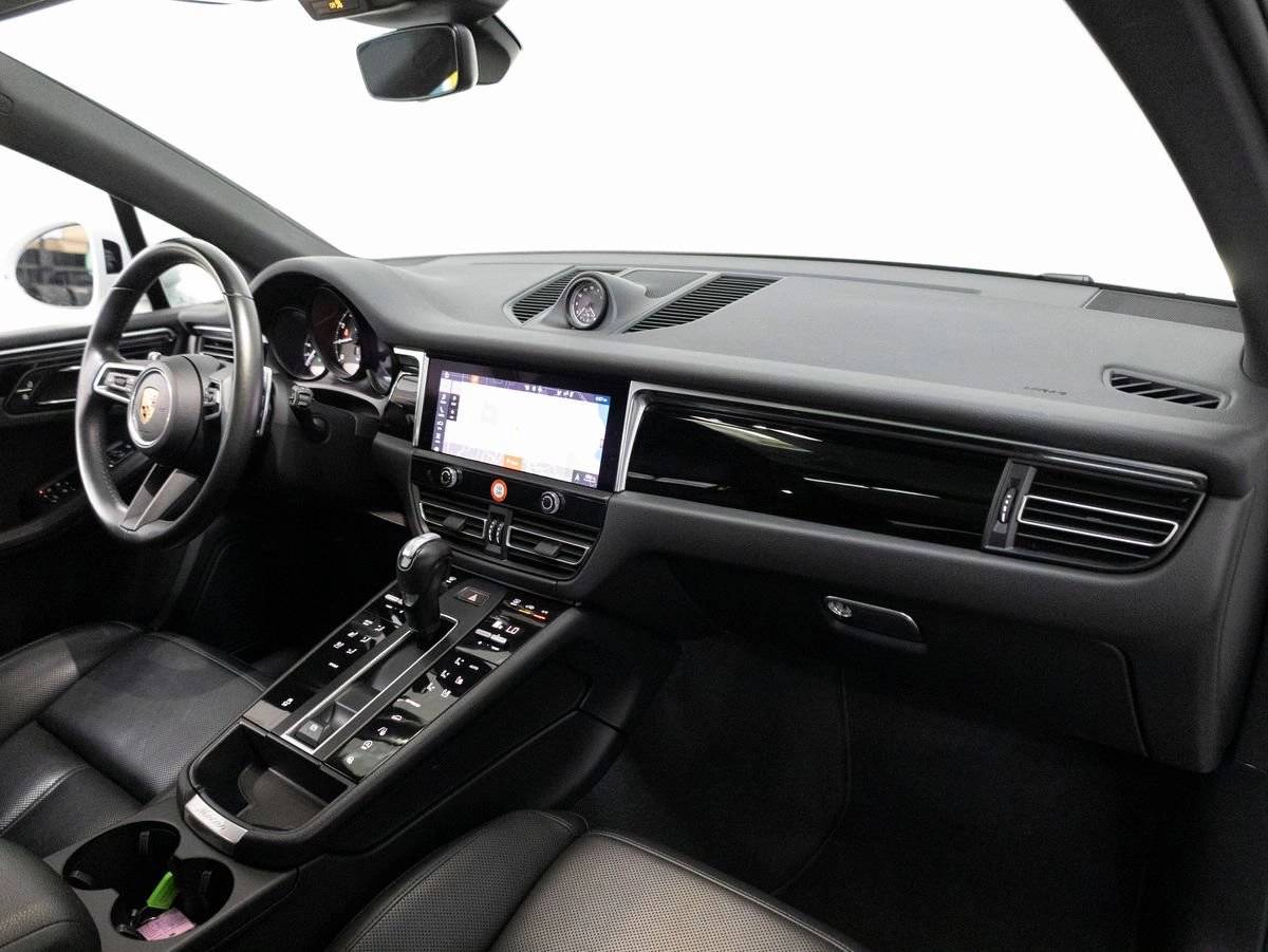 2023 Porsche Macan Macan