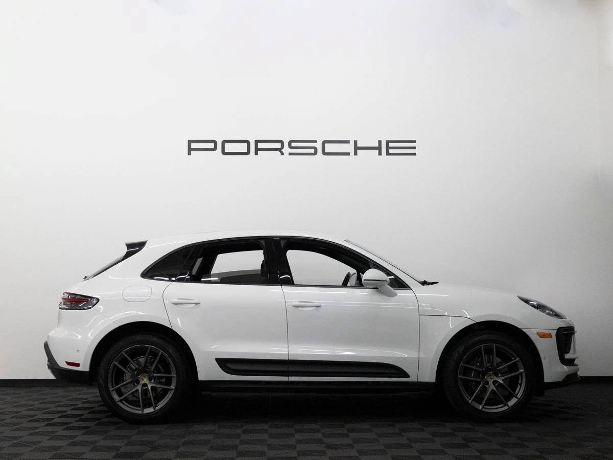 2023 Porsche Macan Macan