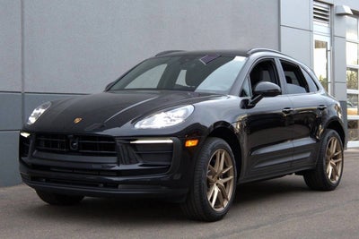 2025 Porsche Macan Base