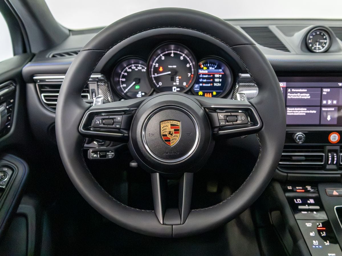 2026 Porsche Macan Macan