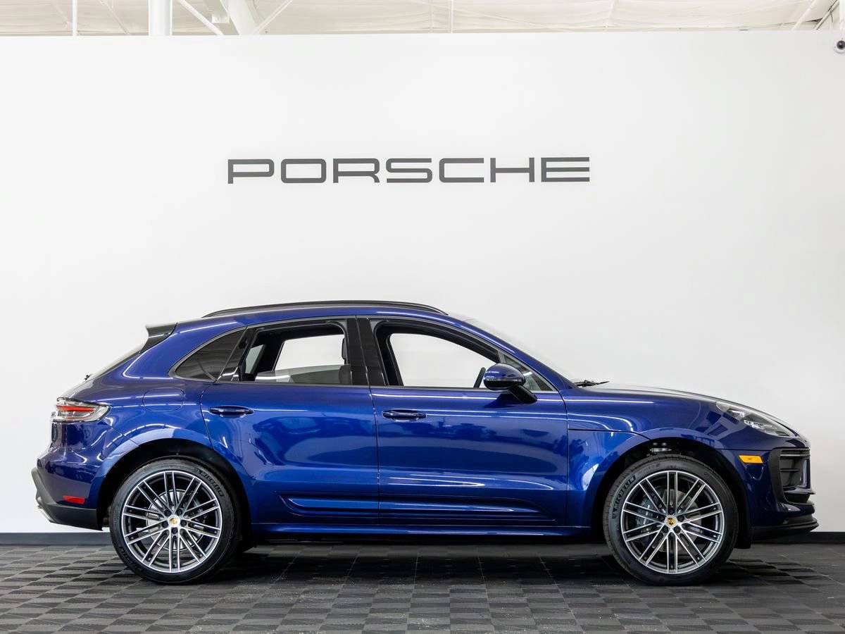 2026 Porsche Macan Macan