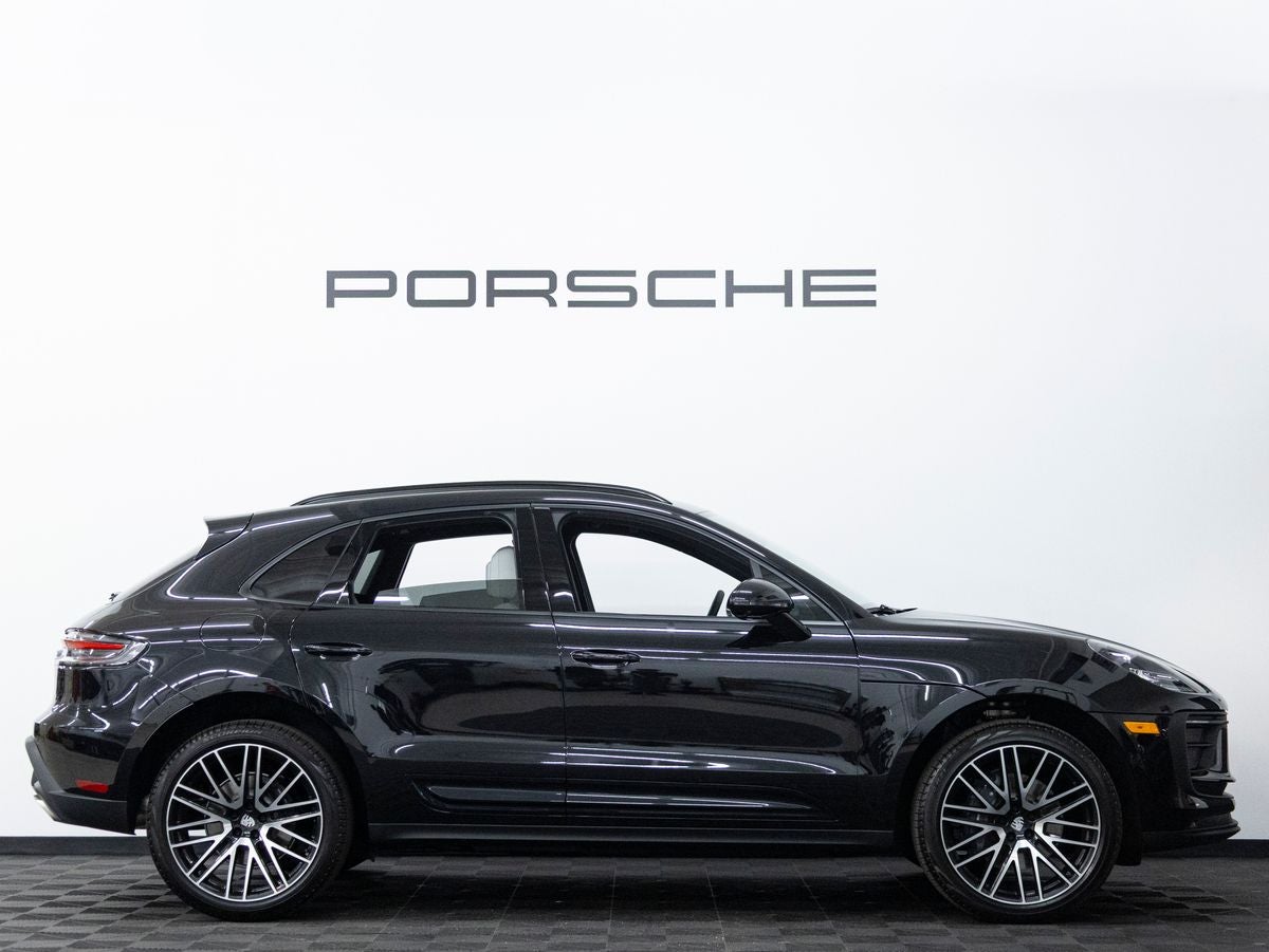 2026 Porsche Macan Macan