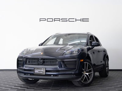 2023 Porsche Macan Base