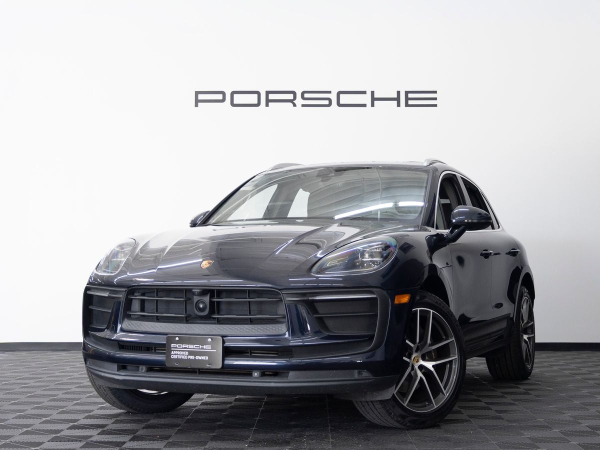 2023 Porsche Macan Base