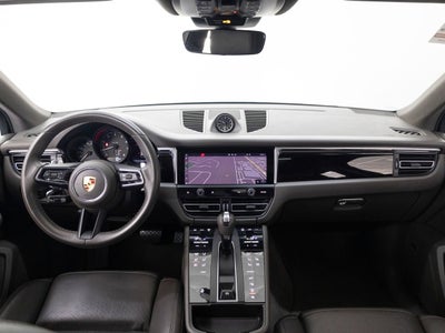 2023 Porsche Macan Base