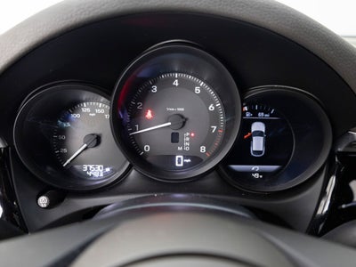 2023 Porsche Macan Base