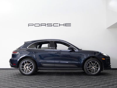 2023 Porsche Macan Base