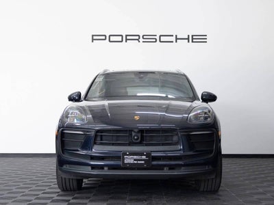 2023 Porsche Macan Base