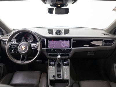 2023 Porsche Macan Base