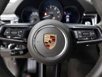 2023 Porsche Macan Base