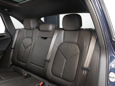 2023 Porsche Macan Base