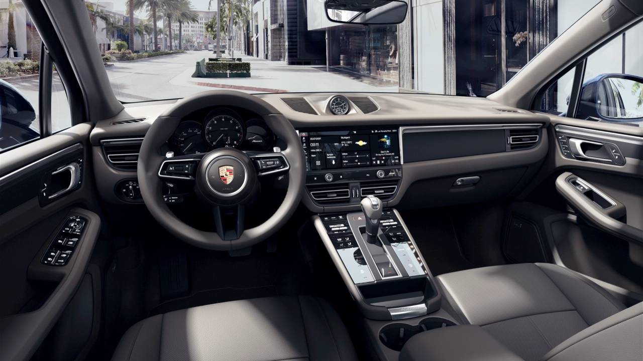 2023 Porsche Macan Base