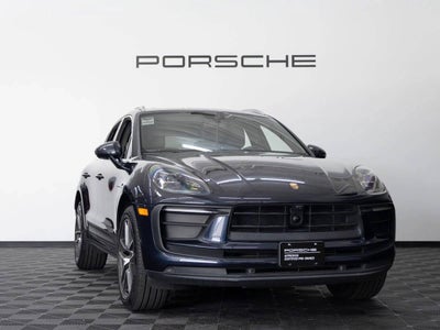 2023 Porsche Macan Base