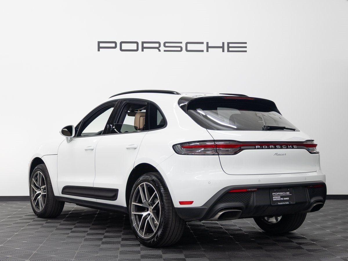 2025 Porsche Macan Base