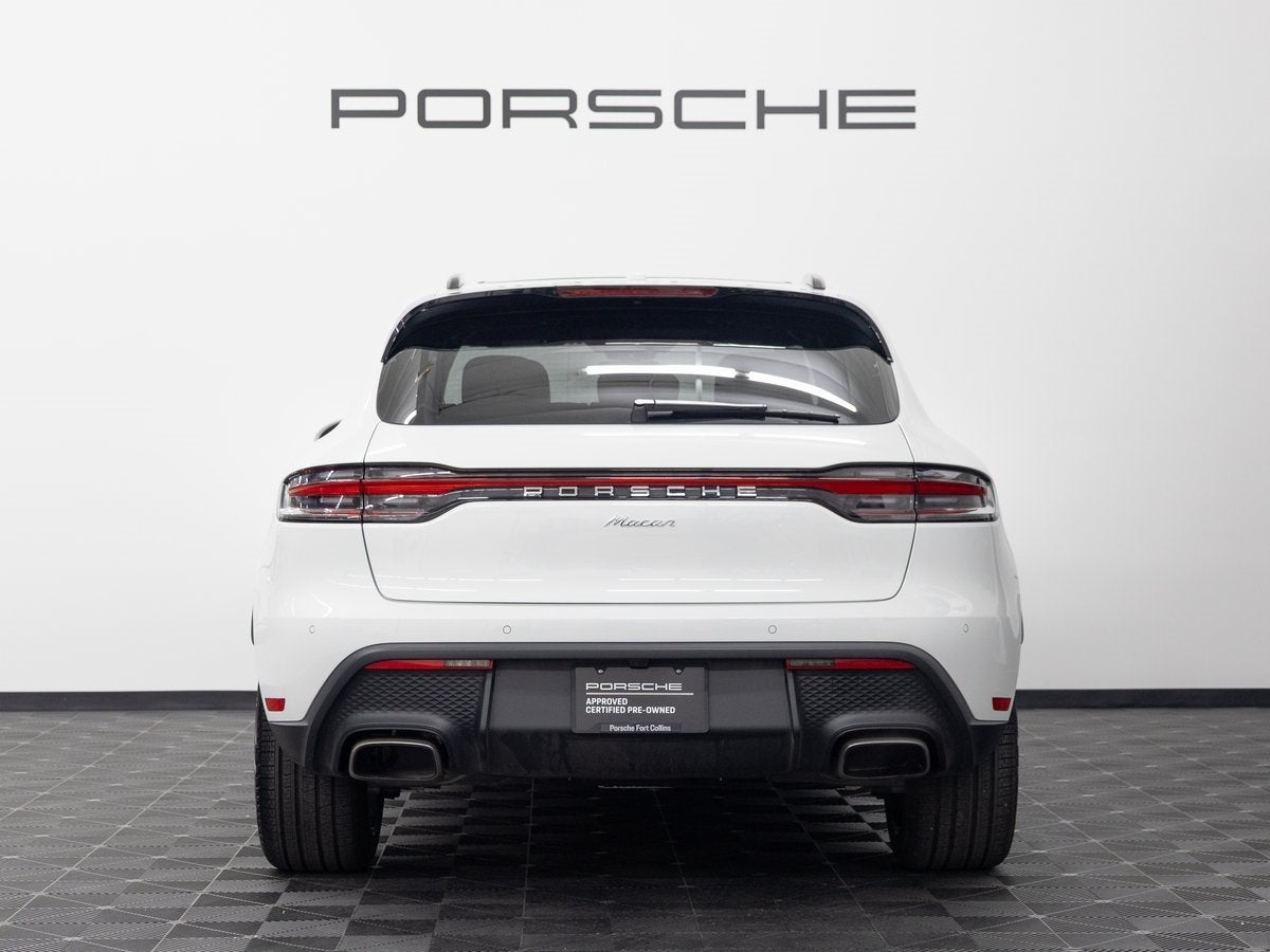 2025 Porsche Macan Base
