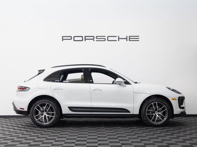 2025 Porsche Macan Base