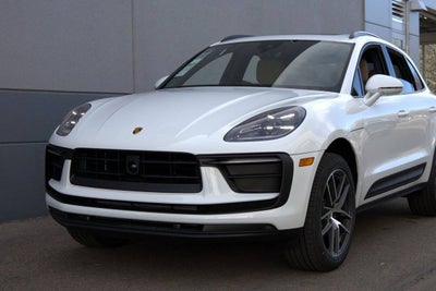 2025 Porsche Macan Base